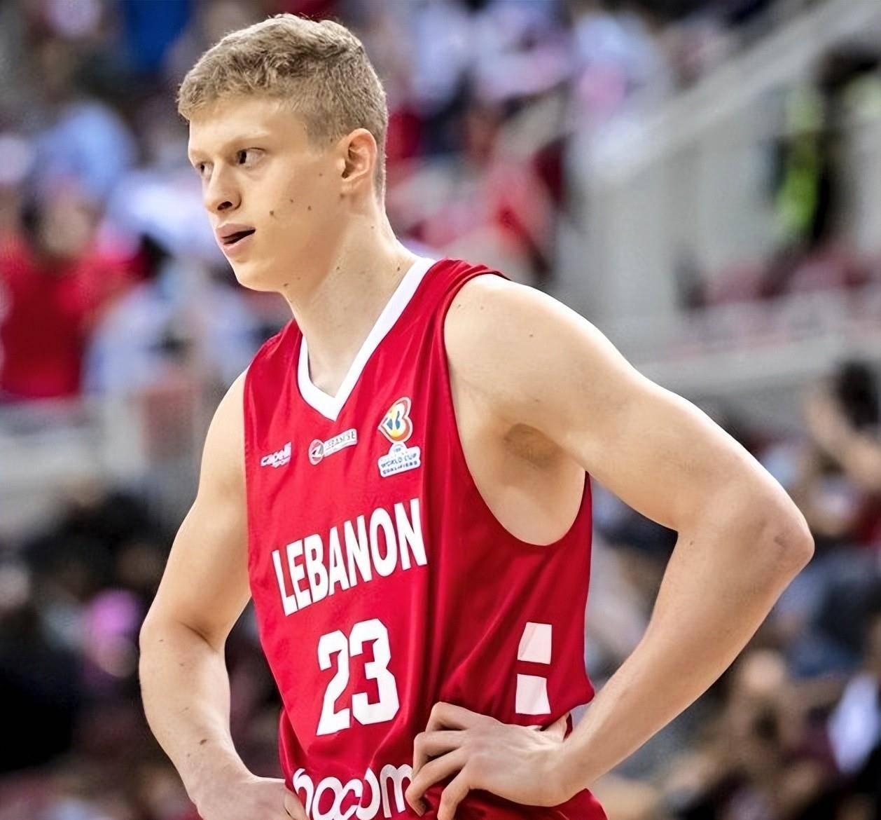 黎巴嫩19岁前锋优素福-哈亚特承诺加盟ncaa密歇根大学