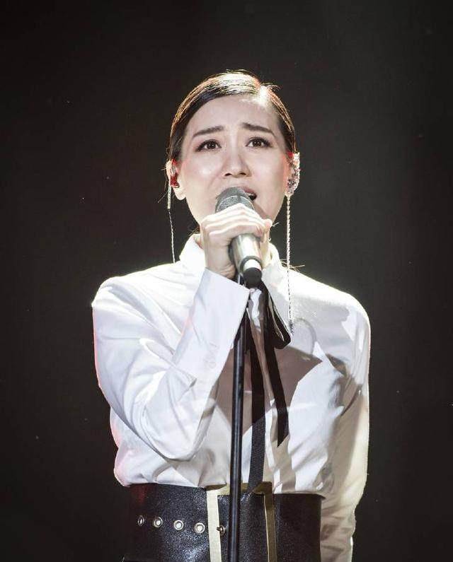 《我是歌手》第三期剧透:谭晶变身大魔王,林忆莲靠后,心疼光良_比赛