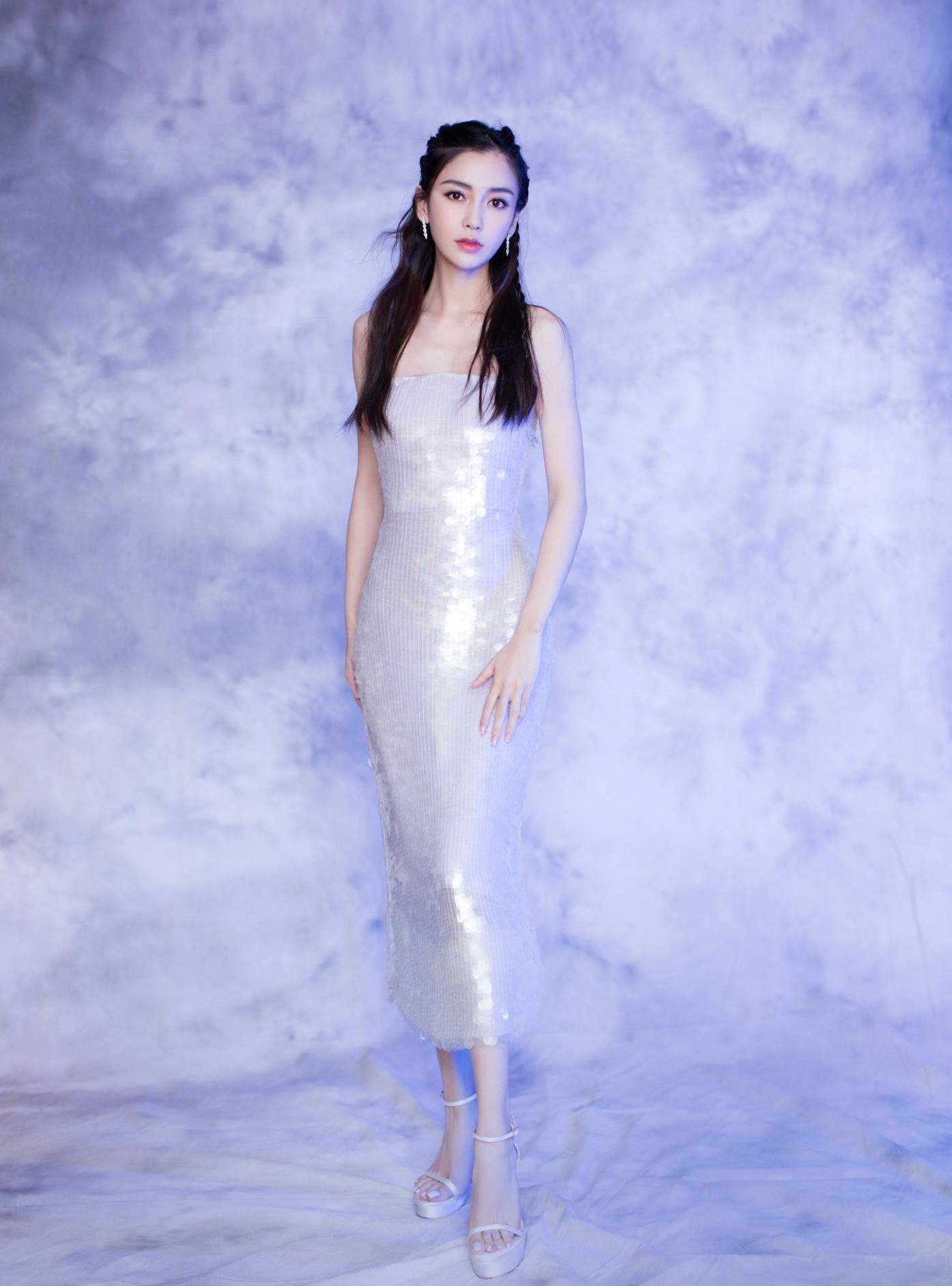 原创亮片裙让娜扎热巴惊艳众人秦岚优雅大气李沁更是少女感十足了