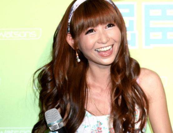 蝴蝶姐姐也整过容,旧照曝光后,网友:真是难为小猪了_周扬青_因为_变化