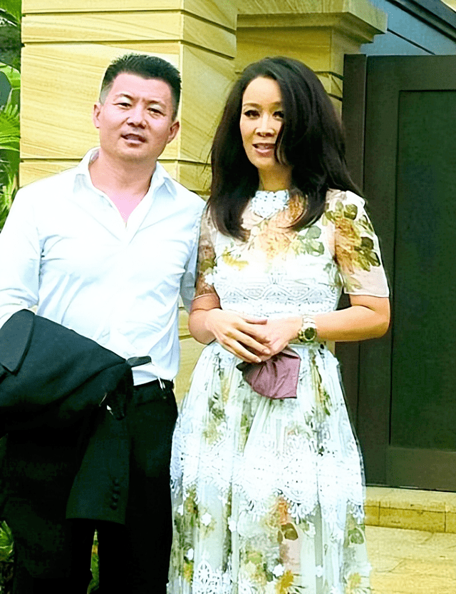 那英与高峰分手17年:她带着儿子再婚,他娶运动员后依然是非不断