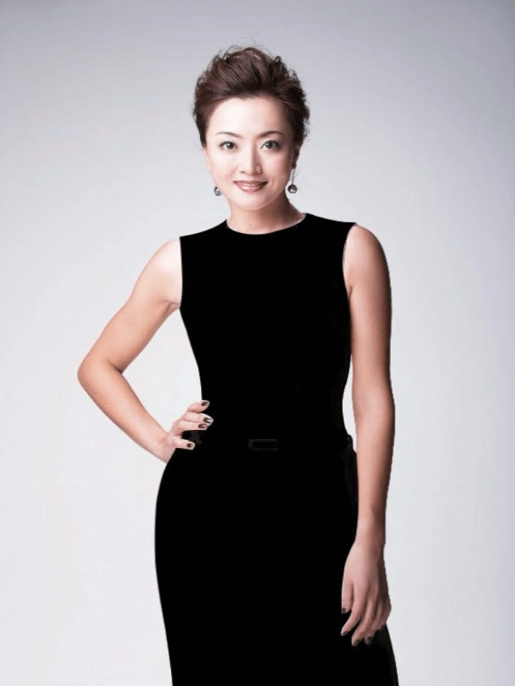 刘园园逼婚大12岁央视名嘴携2岁女儿办婚礼如今过得怎样
