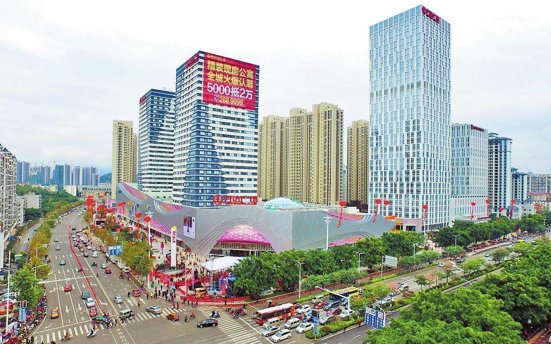 原创又来了柳州东环大道万达广场一商铺拍出2653万27人竞争