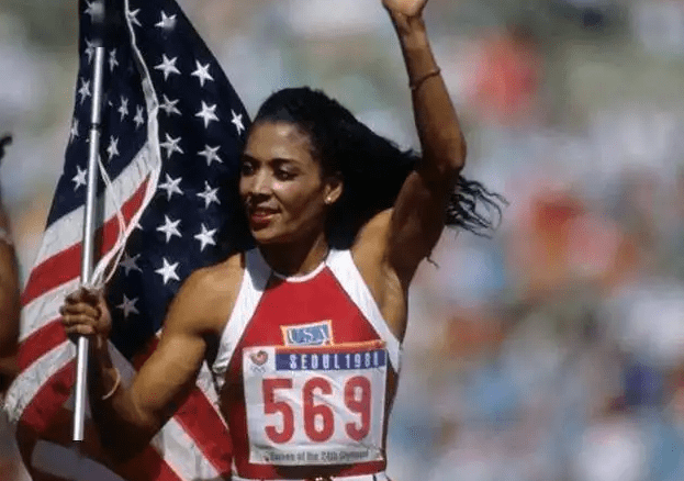 史上争议极强的世界纪录,难度不比9秒58低,全世界仅有一人接近_乔伊娜