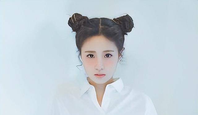 亿的尚雯婕连家里的保姆都月入20000,而她旗下的艺人拍戏一个月只能