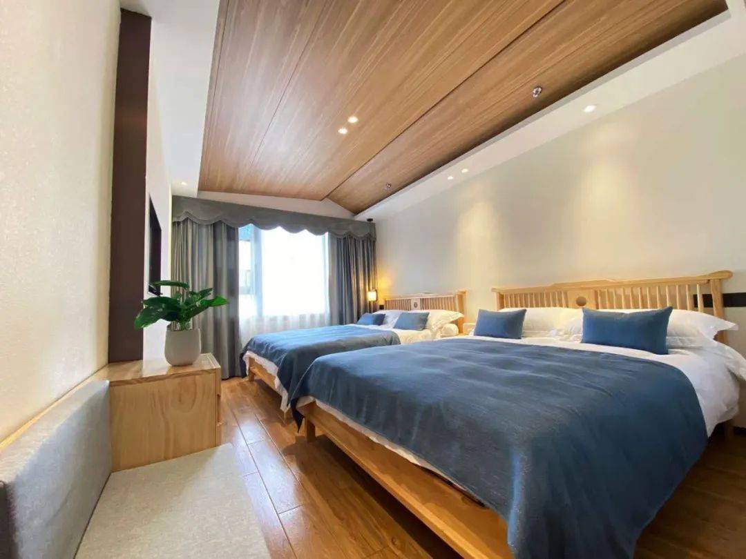 三清山女神宾馆,山上人居胜地_杜鹃花_地方_满江