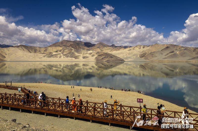 克孜勒苏柯尔克孜自治州阿克陶县布伦口乡白沙湖不仅是一个旅游景区