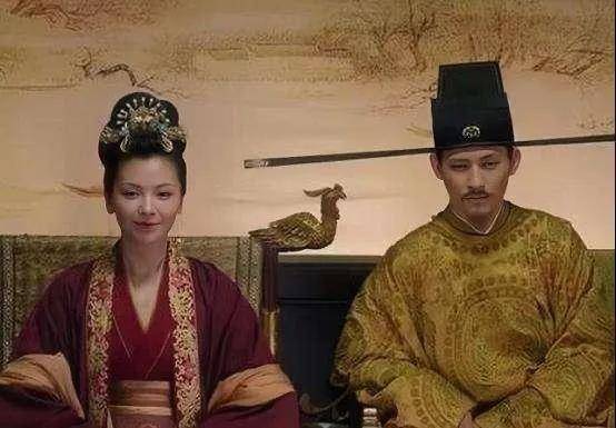 刘娥垂帘听政11年,为什么不称帝,是不想还是不敢?_宋真宗_杨妃_武则天