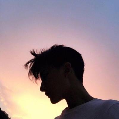 冷酷无情的男生头像 超拽霸气的,心里里全是难过