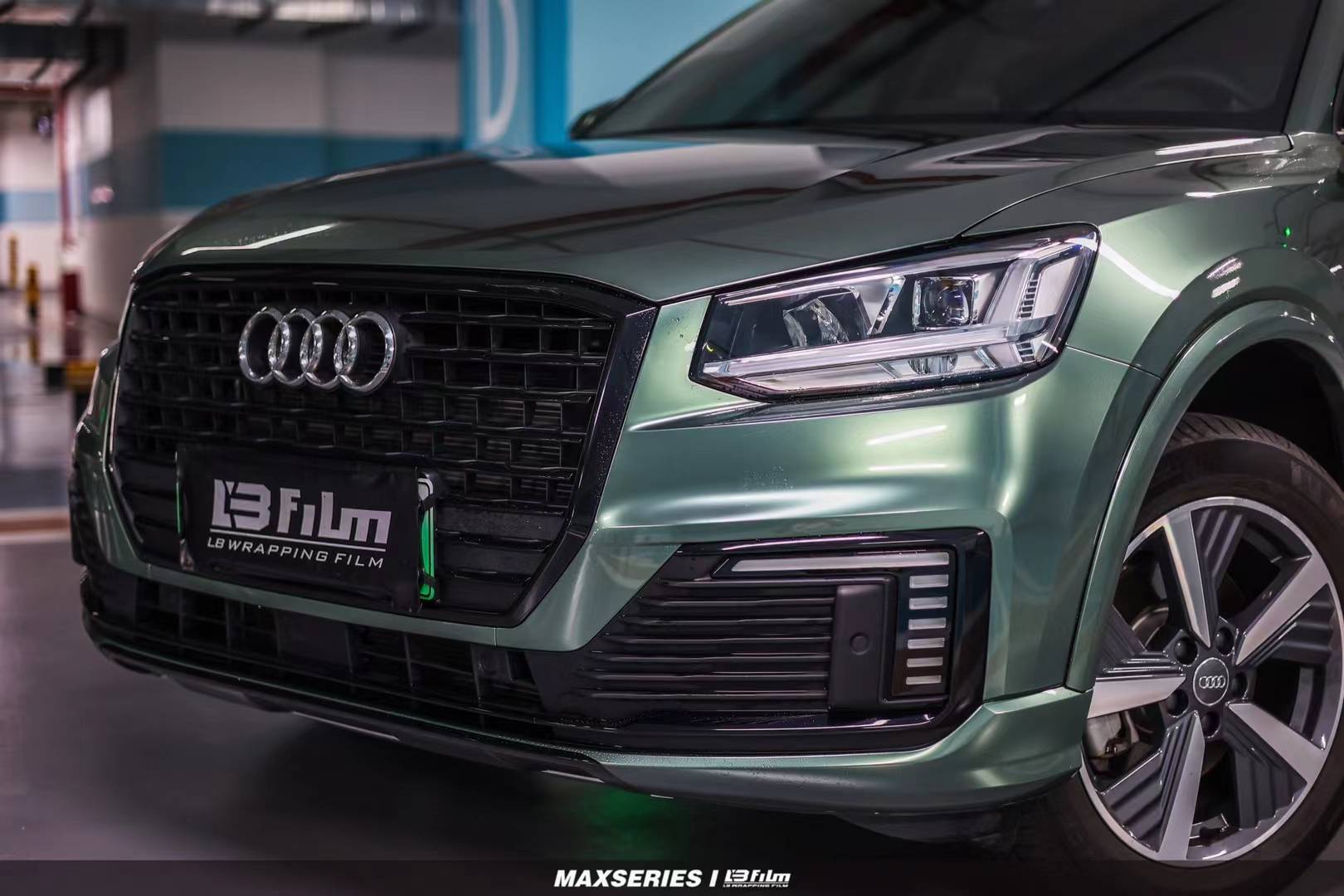 奥迪q2l-lbfilm改色膜液态金属苍岭绿,时髦的色彩来治愈人心_搜狐汽车