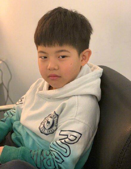 胡可回应安吉变胖,男朋友自知胖了要健身,网友:有偶像包袱了!