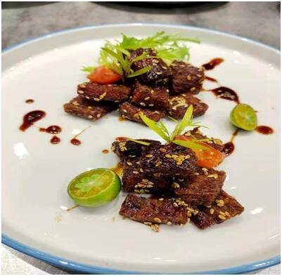 方达中国烹饪大师作品集蜜汁松板肉