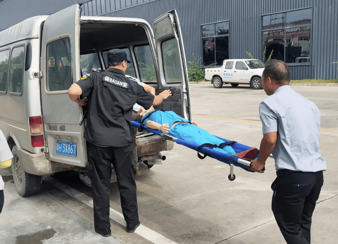聚焦生产安全直击叉车应急救援演练现场