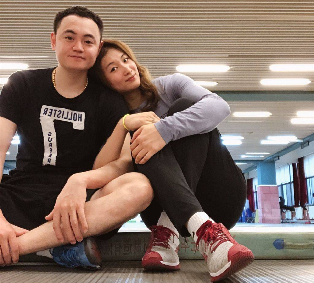 中国又一奥运冠军官宣怀孕,与大4岁丈夫是队友,恩爱13年_许安琪_王森