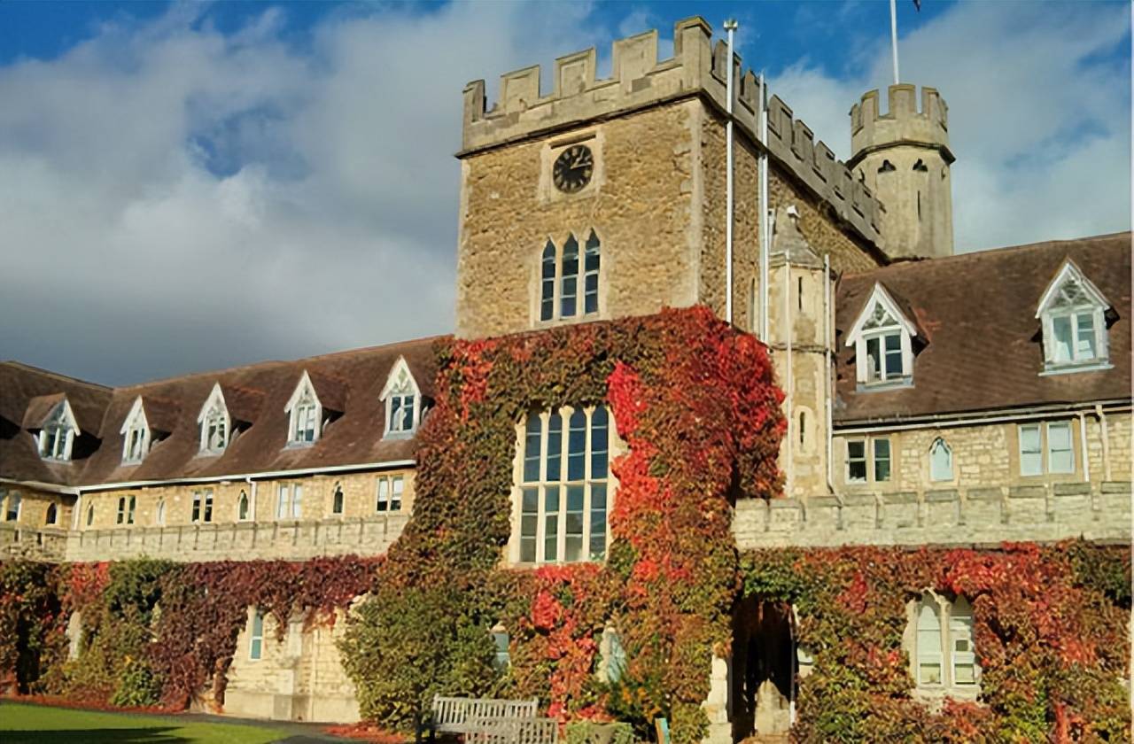 免联考mba学校选择方法丨英国格鲁斯特大学mba申请条件