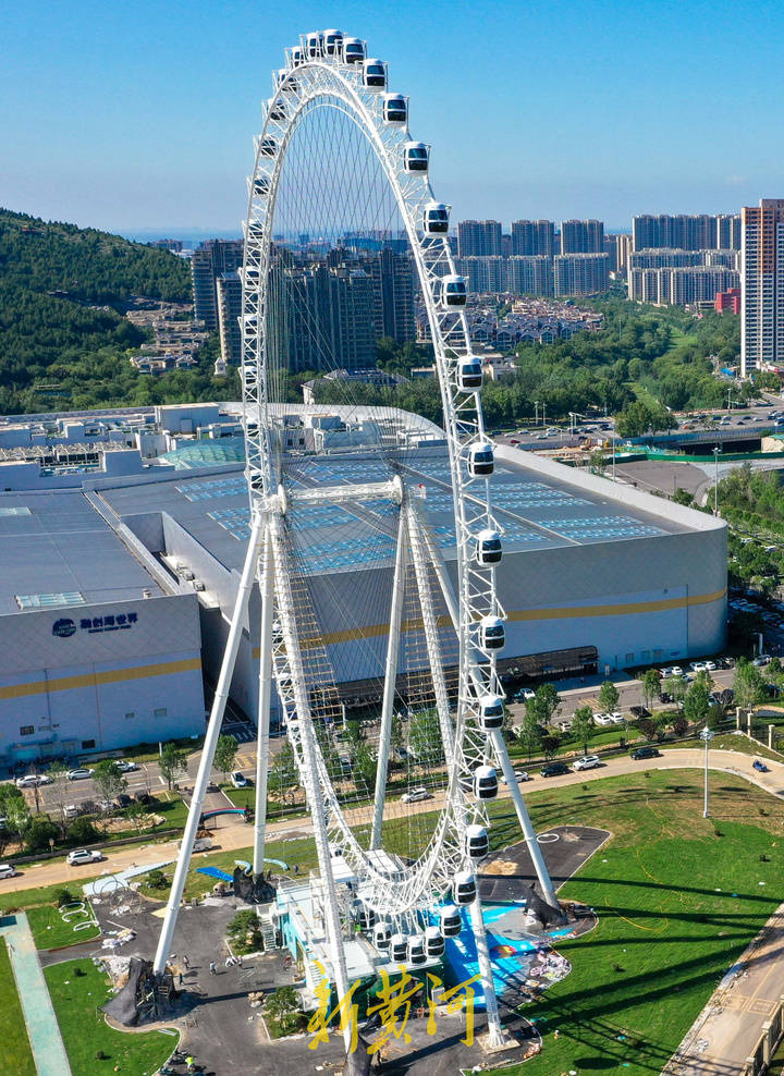 济南融创乐园摩天轮定名泉城之光7月9日开转迎客