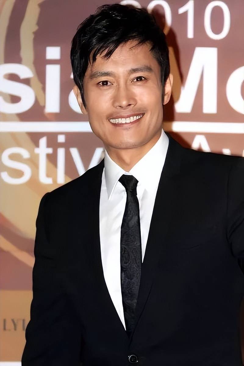 渣男李秉宪，出轨、送情人去坐牢，为什么韩国人还视他为骄傲_搜狐网