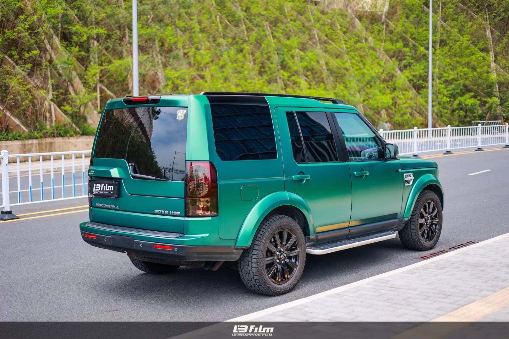 lbfilm改色膜路虎发现4电光祖母绿养眼又耐看