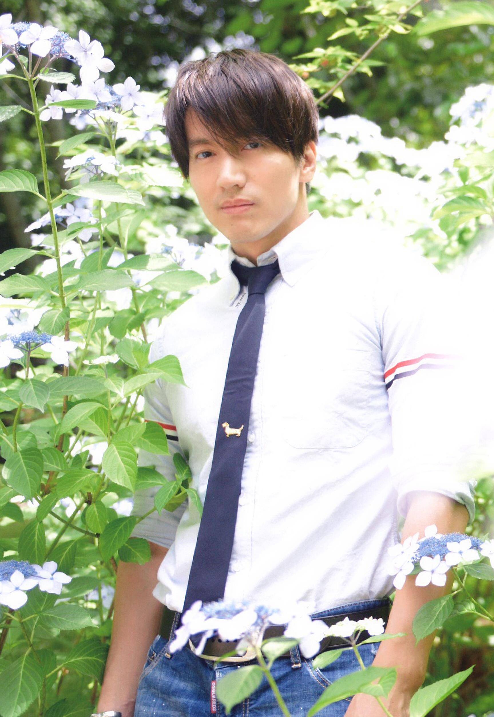 43岁言承旭身材依然火爆,新剧大秀肌肉,却被嫌弃和沈月毫无cp感_衬衫