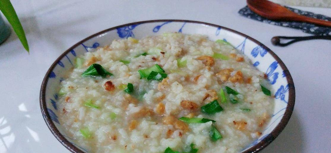 油菜海米肉碎粥:充满肉香的粥,好喝有营养