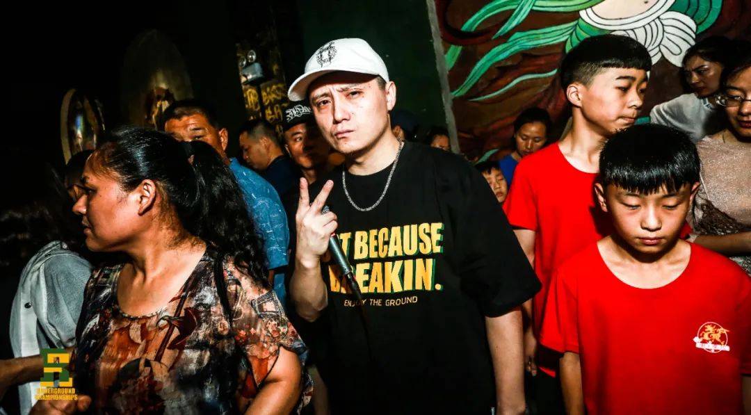 角斗舞仕街舞名人堂之bboy刘震宇乐乐