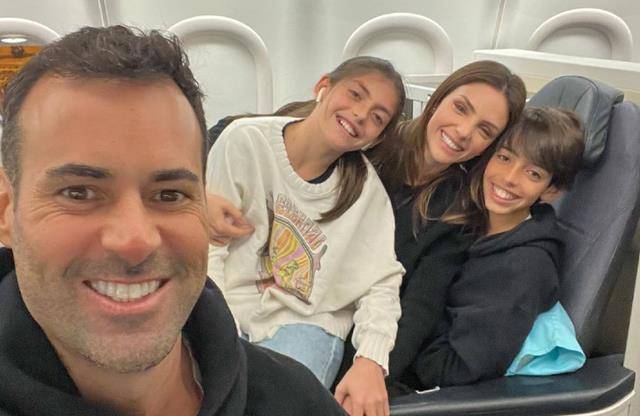 原创卡卡11岁女儿近照继承卡洛琳颜值与新爸爸关系亲密好幸福