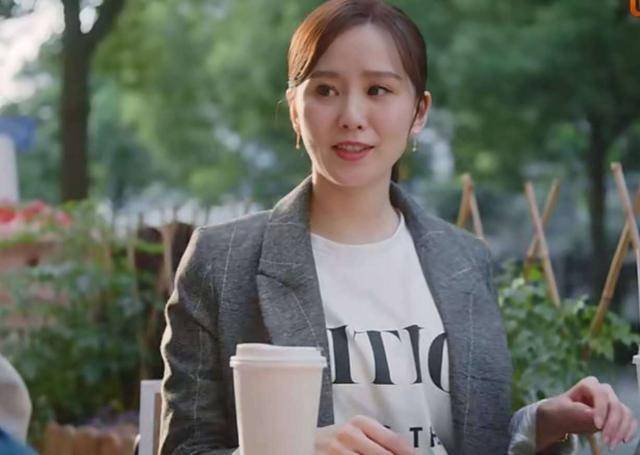 原创亲爱的自己李思雨女人的独立需要一定的分寸