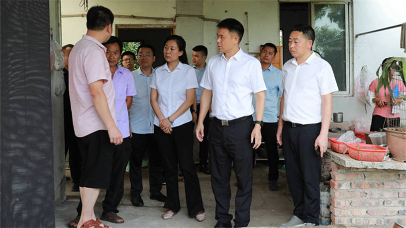 徐兵一行先后来到长桉肉鸽养殖专合社,长特线泵站,泸州市龙马潭区天富