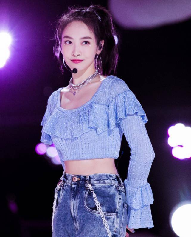 宋茜为不撞衫好心机将上衣故意剪掉一半秀出女团腰谁不可