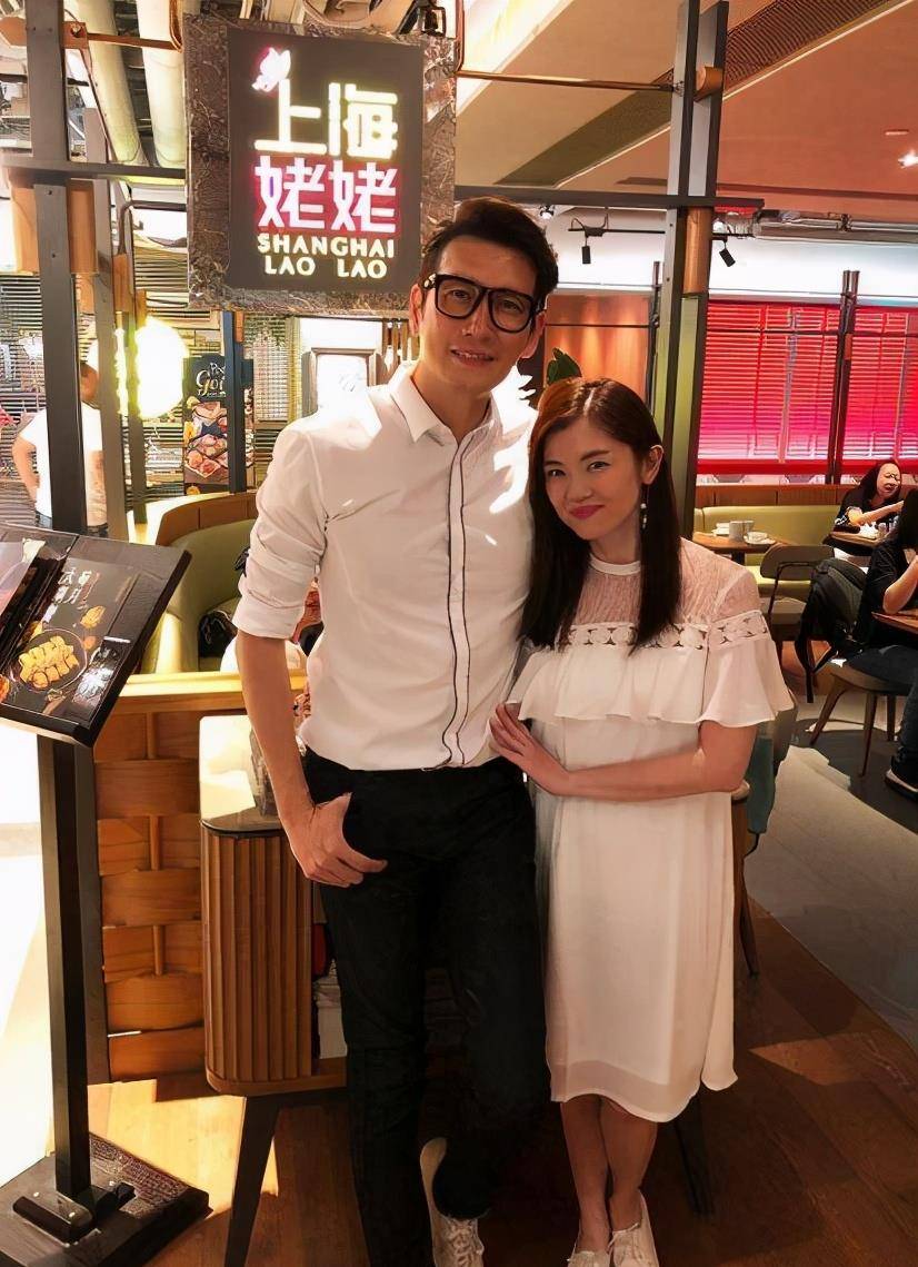 tvb51岁不老男神袁文杰低调领证,却避谈妻子曾分手_张洁莲_婚姻_开心