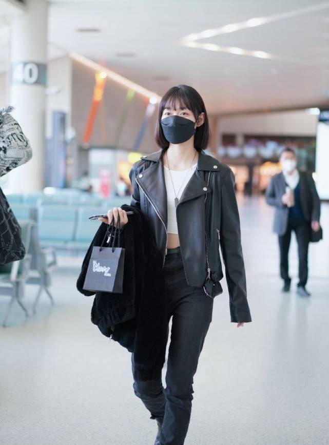 段奥娟太尊重秋天了!