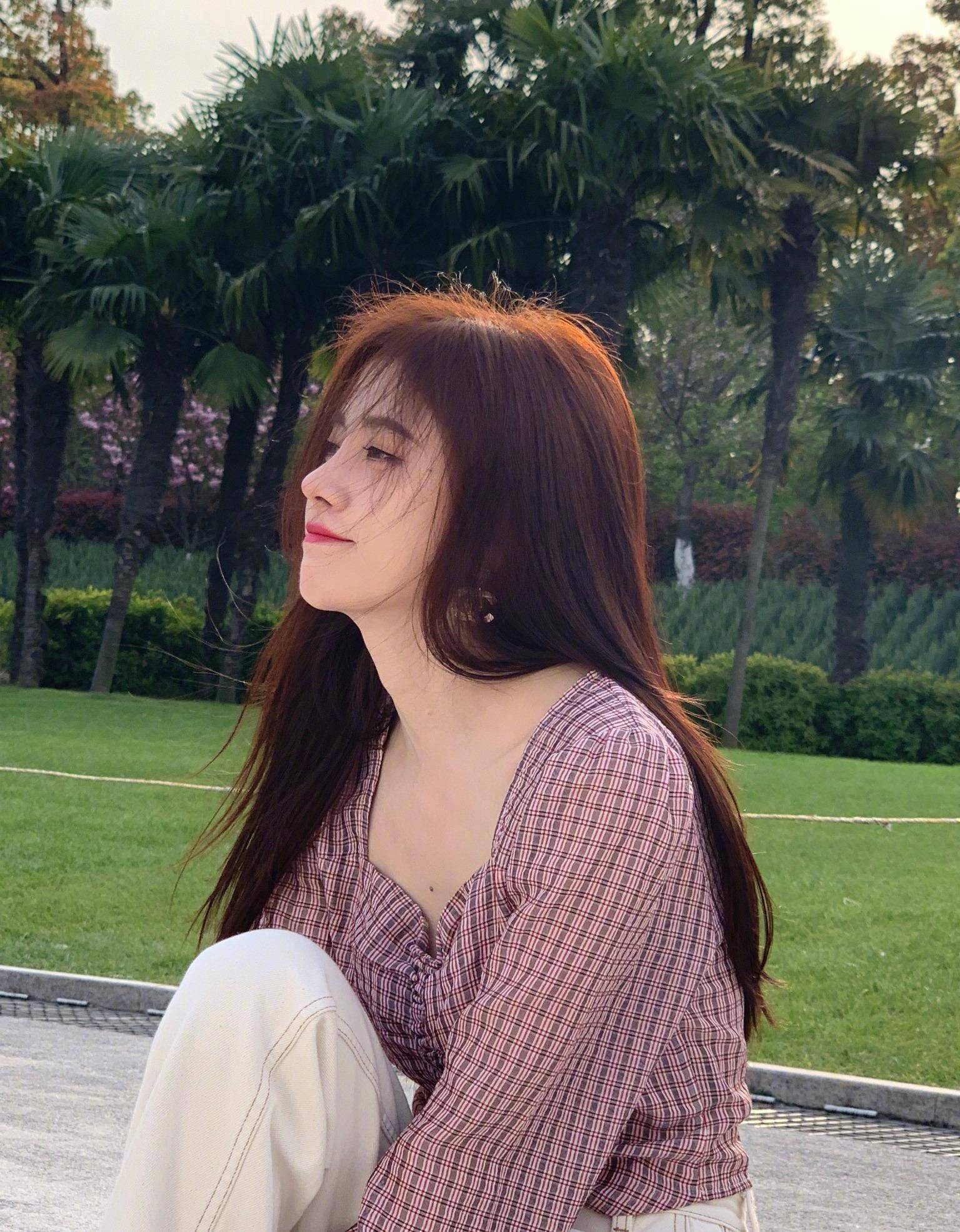 学院风美少女鞠婧祎上线!