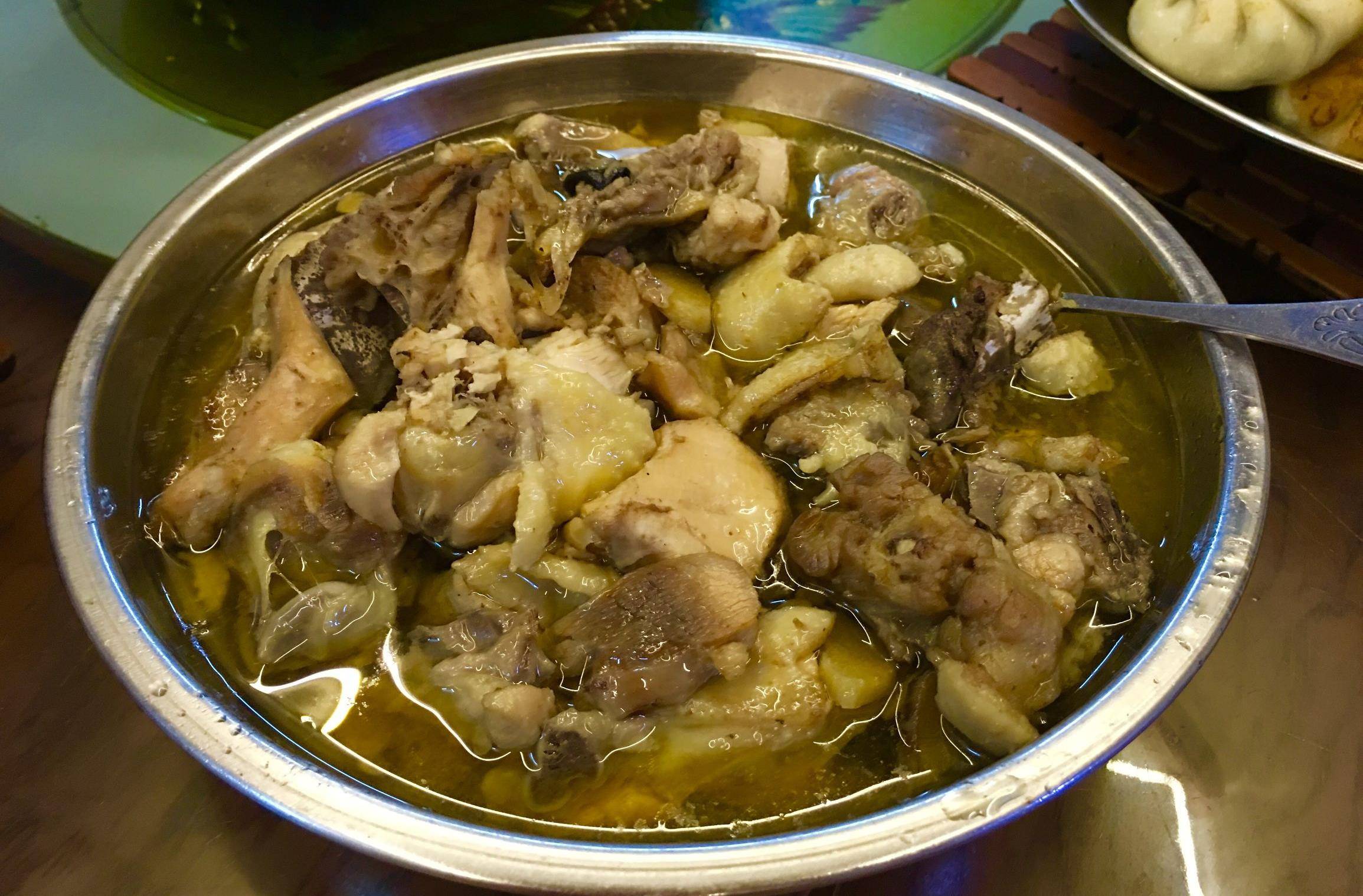 滋补效果更佳清炒芥菜,自家菜地里摘的,好吃香酥炸鱼块豆腐泡焖萝卜丝