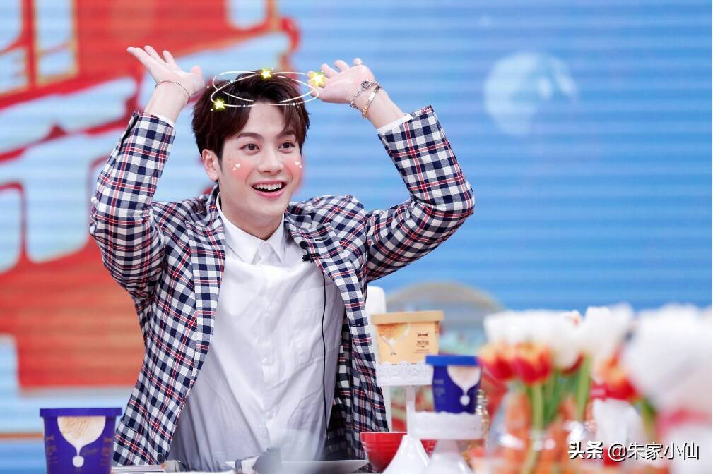 罗云熙无缝进组,吴倩专心搞事业_王嘉尔_尤长靖_吴亦凡