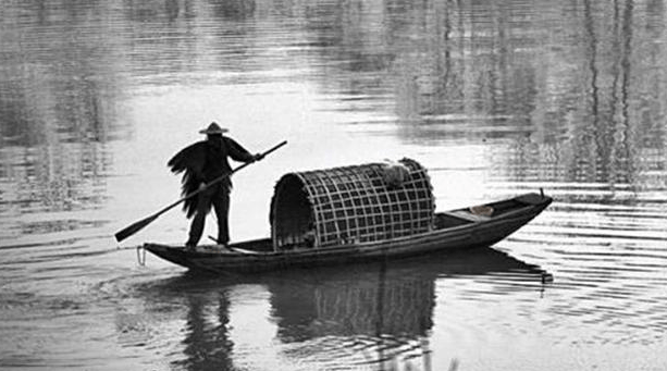 民间故事:船夫深夜摆渡,没想到进入阴间忘川河,他因此增寿十年_老汉