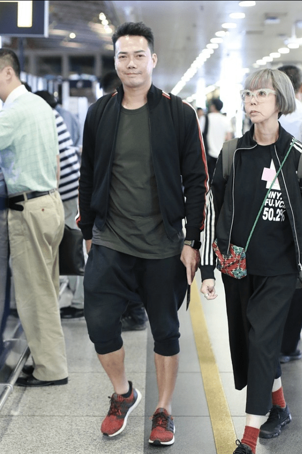 但一定不能油腻,快学学谢天华的清爽穿搭_男士_基本_身材