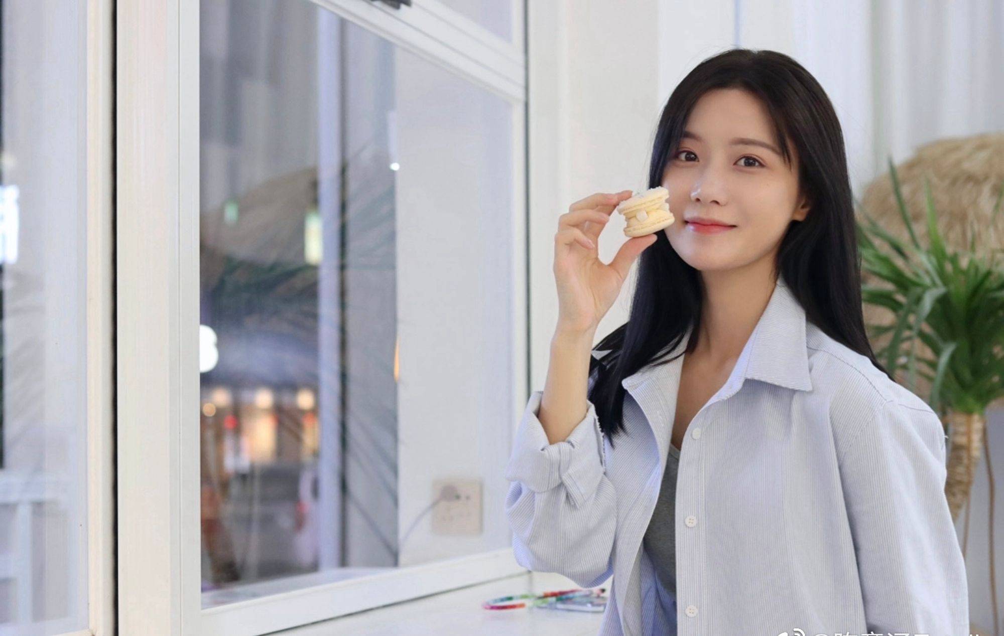 陈意涵披肩散发生活照合集_陈意涵_披肩