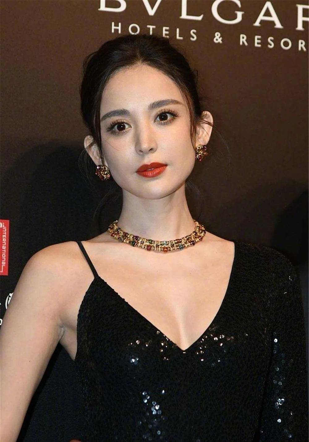 原创新疆四大美女佟丽娅迪丽热巴古丽娜扎哈尼克孜谁更美