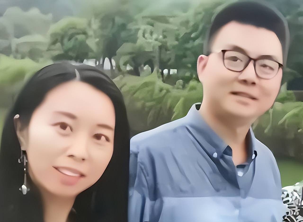 在这个关键时刻,所有人的焦点都集中在郭为和田静身上.