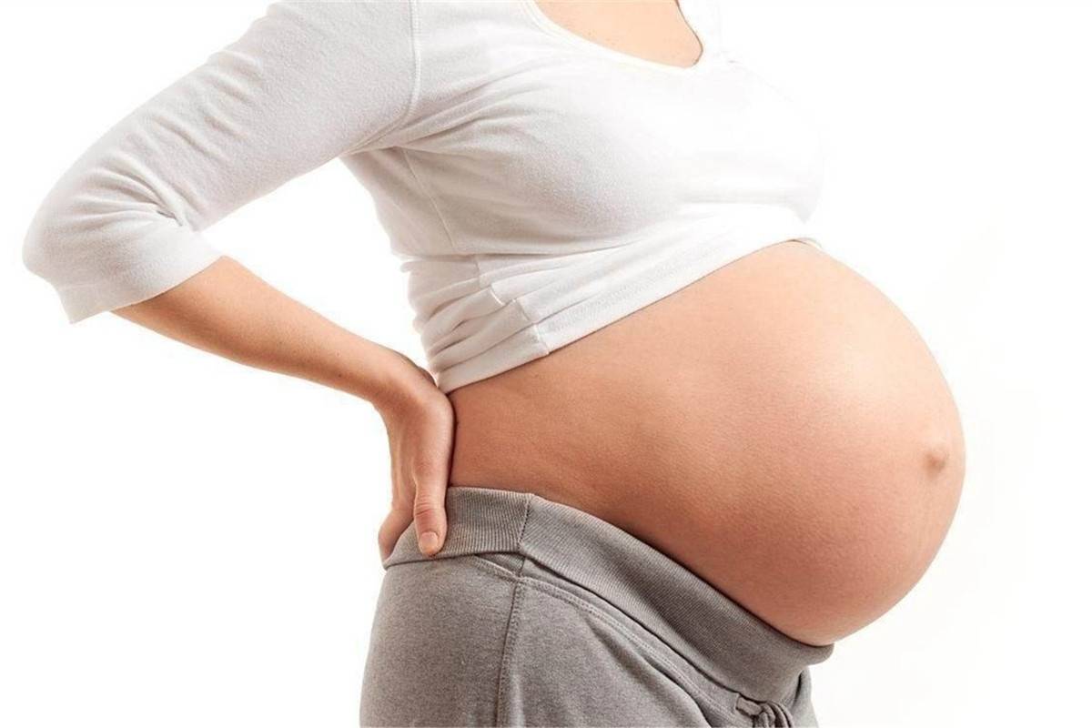 孕肚的肚脐眼凹凸有什么讲究？产科医生：与这三大因素有关