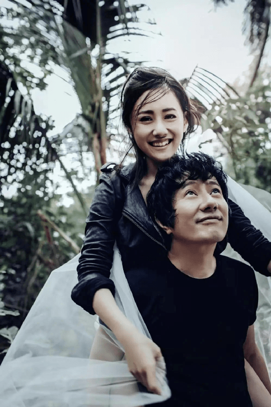 原创细数女星的大龄老公王紫璇比老公小34岁糟老头的魅力挡不住