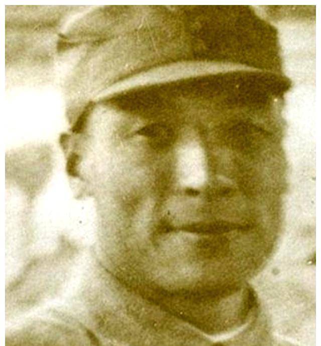 1927年,大革命失败后,聂鹤亭参加了著名的南昌起义,并在南昌起义遭遇