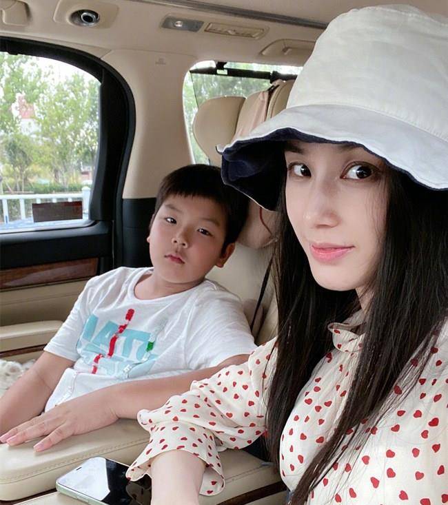 黄圣依谈二胎理念,爆料安迪经常和弟弟打架!