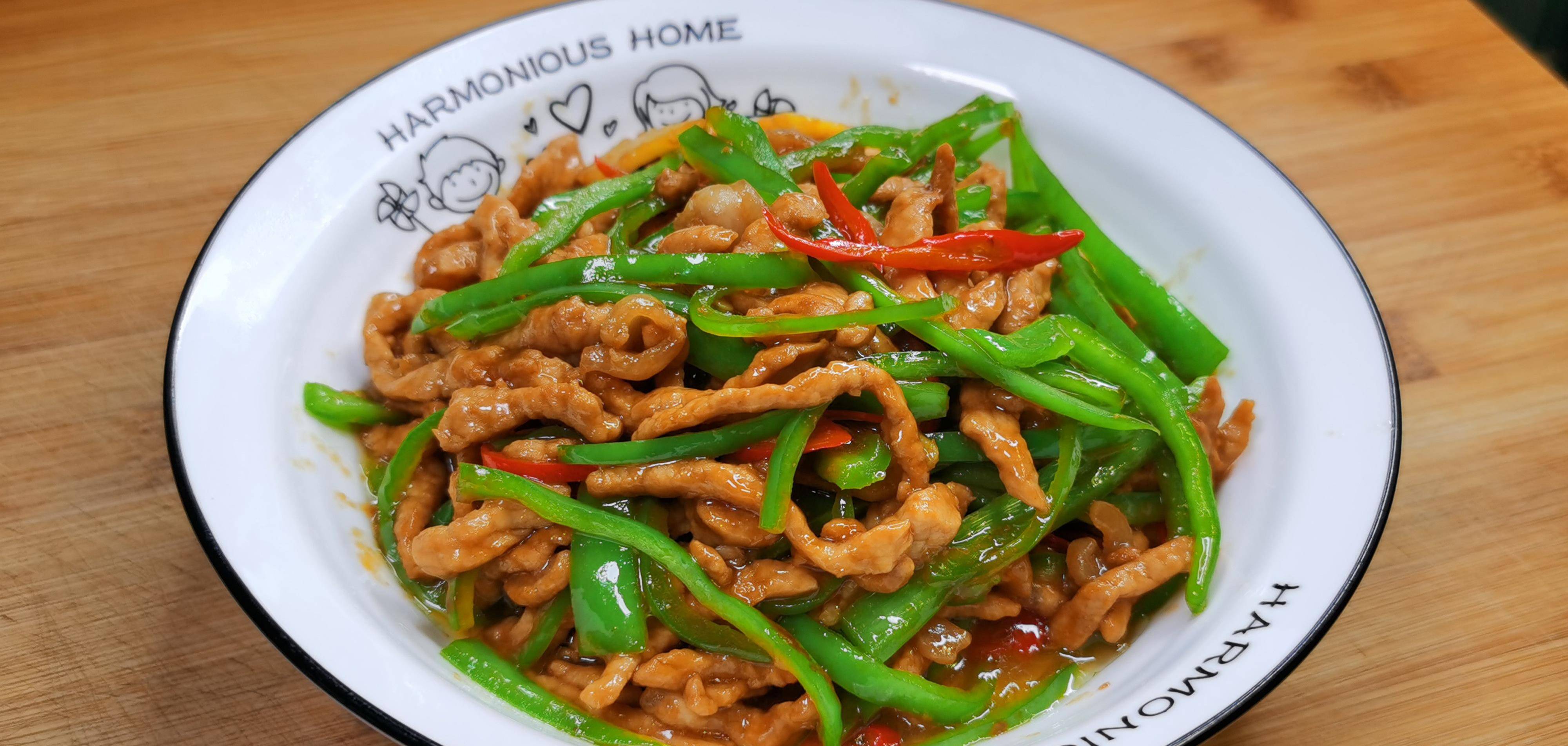 炒青椒肉丝时,先炒青椒还是肉丝?