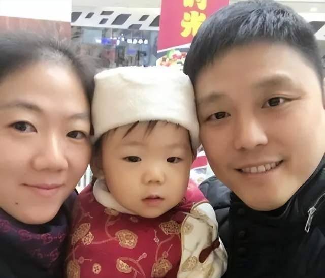 牛剑锋:王楠,张怡宁时代的第三打单却备受质疑,如今已是副教授_李菊