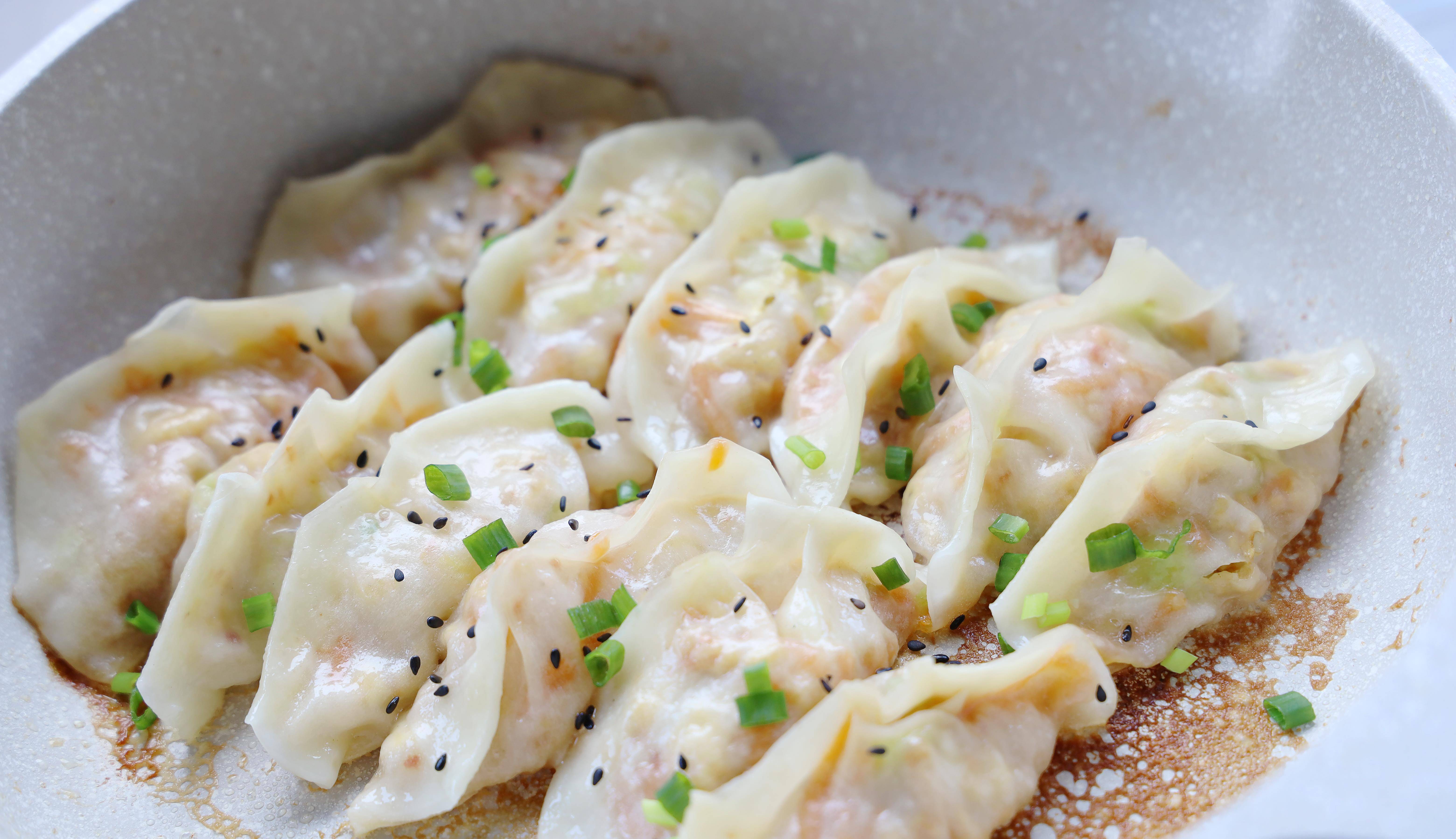 原创教你在家做农家素锅贴做法简单好吃诱人晶莹剔透皮薄馅大