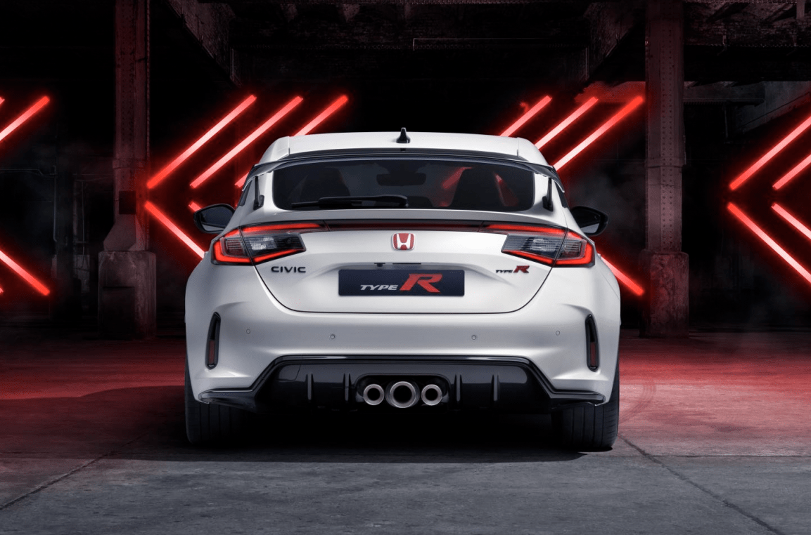 全新本田思域typer红头机手动挡30多万买吗