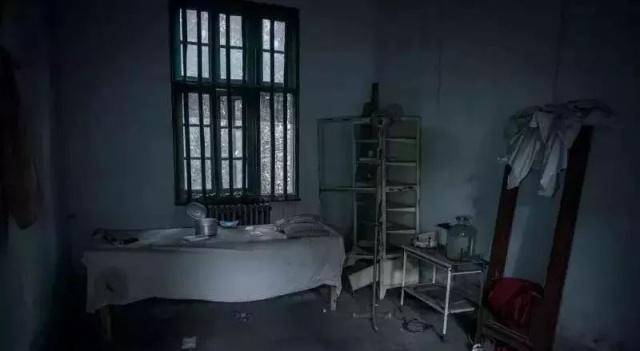 我终于看懂了 这部国产恐怖片 午夜整容室 的恐怖之处 什么 事件 仙女