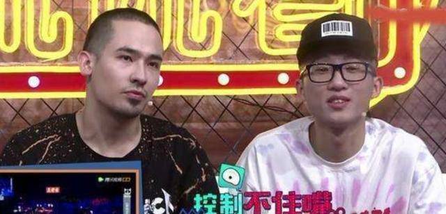 接着，就发生了笑果文化“窃取”池子个人银行账户信息的丑闻。池子跟笑