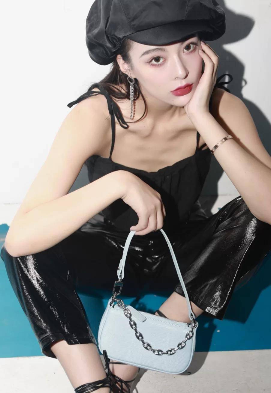 原创御姐风才是真霸气放弃了可爱女生也有帅气的一面哦